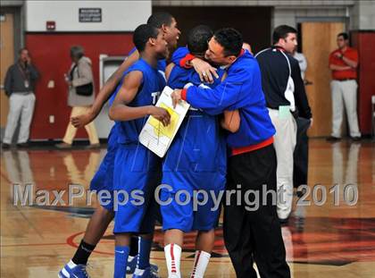 Thumbnail 1 in Windward vs. Lutheran (CIF SS D5AA Final) photogallery.