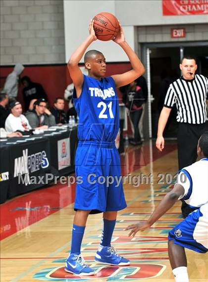 Thumbnail 3 in Windward vs. Lutheran (CIF SS D5AA Final) photogallery.