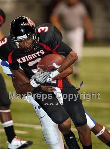 Thumbnail 1 in Georgetown vs. Harker Heights (Dave Campbell's Texas Football Classic) photogallery.