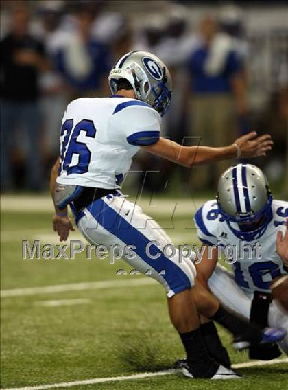Thumbnail 2 in Georgetown vs. Harker Heights (Dave Campbell's Texas Football Classic) photogallery.