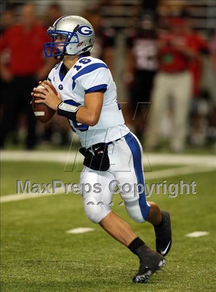 Thumbnail 2 in Georgetown vs. Harker Heights (Dave Campbell's Texas Football Classic) photogallery.