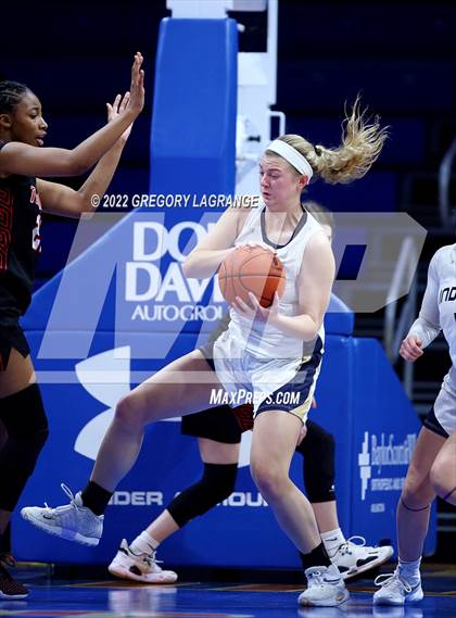 Thumbnail 3 in Trinity vs Keller (UIL 6A Bi-District Playoff) photogallery.