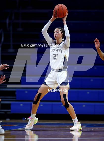 Thumbnail 2 in Trinity vs Keller (UIL 6A Bi-District Playoff) photogallery.