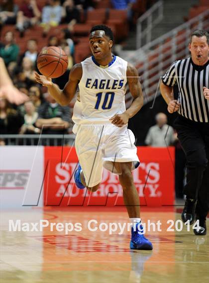 Thumbnail 2 in Santa Margarita vs. Brea Olinda (CIF SS 3AA Final) photogallery.