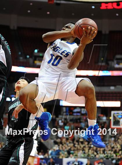 Thumbnail 1 in Santa Margarita vs. Brea Olinda (CIF SS 3AA Final) photogallery.
