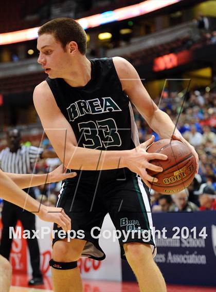 Thumbnail 2 in Santa Margarita vs. Brea Olinda (CIF SS 3AA Final) photogallery.