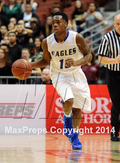 Thumbnail 2 in Santa Margarita vs. Brea Olinda (CIF SS 3AA Final) photogallery.