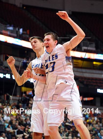 Thumbnail 3 in Santa Margarita vs. Brea Olinda (CIF SS 3AA Final) photogallery.
