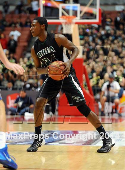 Thumbnail 2 in Santa Margarita vs. Brea Olinda (CIF SS 3AA Final) photogallery.