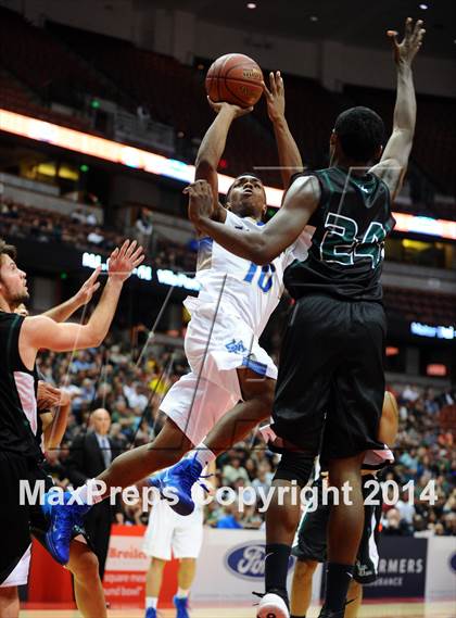 Thumbnail 1 in Santa Margarita vs. Brea Olinda (CIF SS 3AA Final) photogallery.