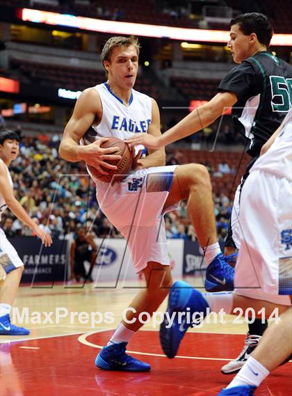 Thumbnail 1 in Santa Margarita vs. Brea Olinda (CIF SS 3AA Final) photogallery.