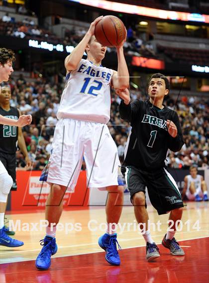 Thumbnail 3 in Santa Margarita vs. Brea Olinda (CIF SS 3AA Final) photogallery.