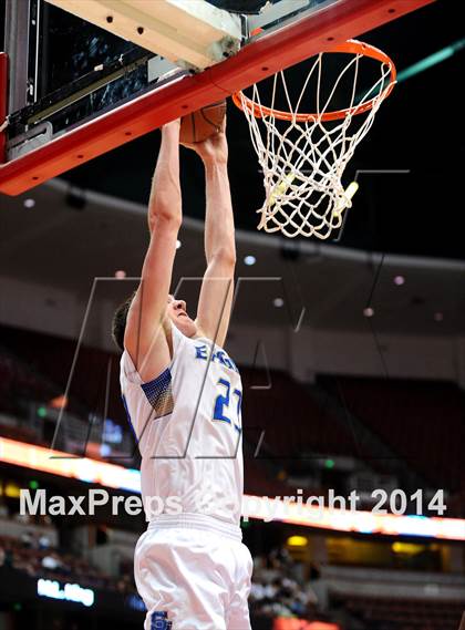 Thumbnail 2 in Santa Margarita vs. Brea Olinda (CIF SS 3AA Final) photogallery.