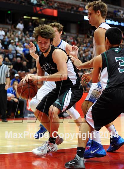 Thumbnail 1 in Santa Margarita vs. Brea Olinda (CIF SS 3AA Final) photogallery.