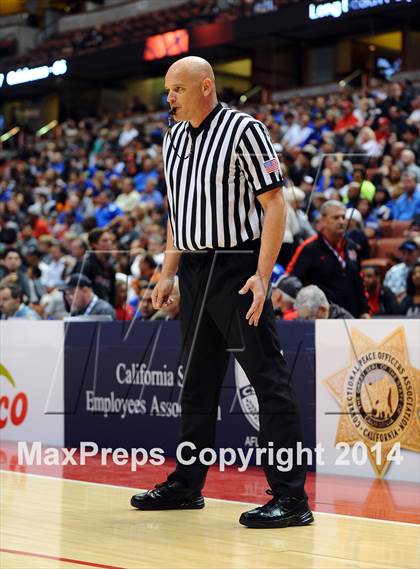 Thumbnail 3 in Santa Margarita vs. Brea Olinda (CIF SS 3AA Final) photogallery.