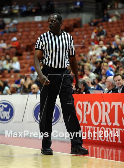 Thumbnail 3 in Santa Margarita vs. Brea Olinda (CIF SS 3AA Final) photogallery.