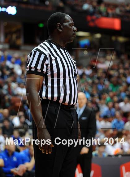 Thumbnail 2 in Santa Margarita vs. Brea Olinda (CIF SS 3AA Final) photogallery.
