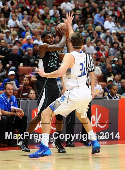 Thumbnail 3 in Santa Margarita vs. Brea Olinda (CIF SS 3AA Final) photogallery.