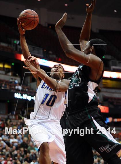Thumbnail 2 in Santa Margarita vs. Brea Olinda (CIF SS 3AA Final) photogallery.