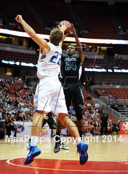Thumbnail 3 in Santa Margarita vs. Brea Olinda (CIF SS 3AA Final) photogallery.