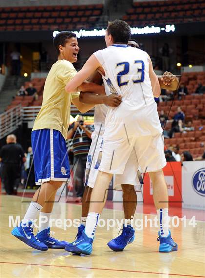 Thumbnail 2 in Santa Margarita vs. Brea Olinda (CIF SS 3AA Final) photogallery.