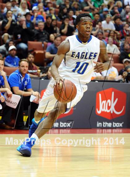 Thumbnail 3 in Santa Margarita vs. Brea Olinda (CIF SS 3AA Final) photogallery.