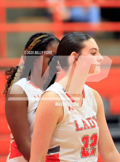 Thumbnail 2 in Grand Saline vs Mineola photogallery.