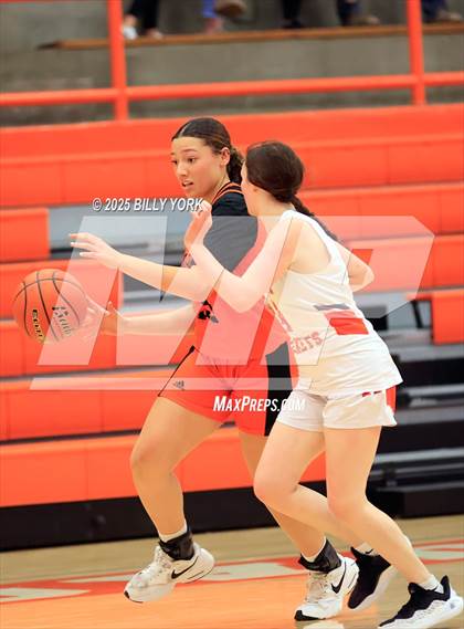 Thumbnail 1 in Grand Saline vs Mineola photogallery.