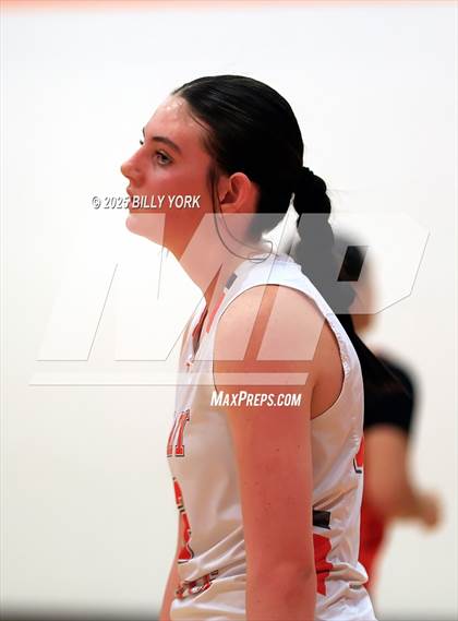 Thumbnail 3 in Grand Saline vs Mineola photogallery.