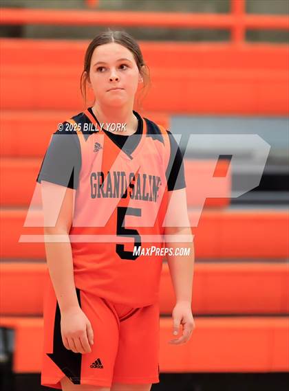 Thumbnail 2 in Grand Saline vs Mineola photogallery.
