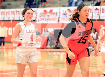 Thumbnail 1 in Grand Saline vs Mineola photogallery.