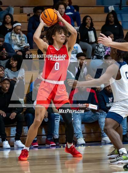 Thumbnail 2 in Freedom Christian Academy vs. E.E. Smith (MLK Dream Jam at Terry Sanford) photogallery.
