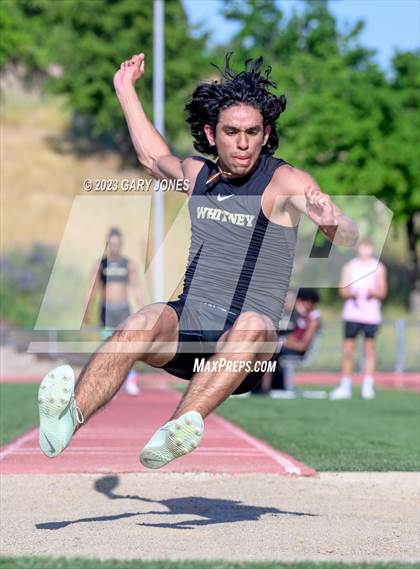 Thumbnail 2 in Whitney mini-meet and seniors photogallery.
