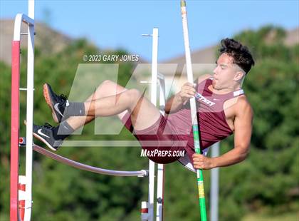 Thumbnail 1 in Whitney mini-meet and seniors photogallery.