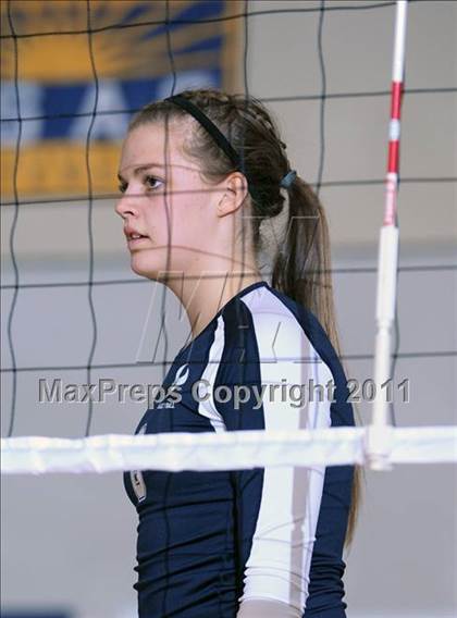 Thumbnail 2 in La Costa Canyon vs. Presentation (CIF State D2 Final) photogallery.