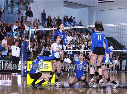 Thumbnail 3 in La Costa Canyon vs. Presentation (CIF State D2 Final) photogallery.