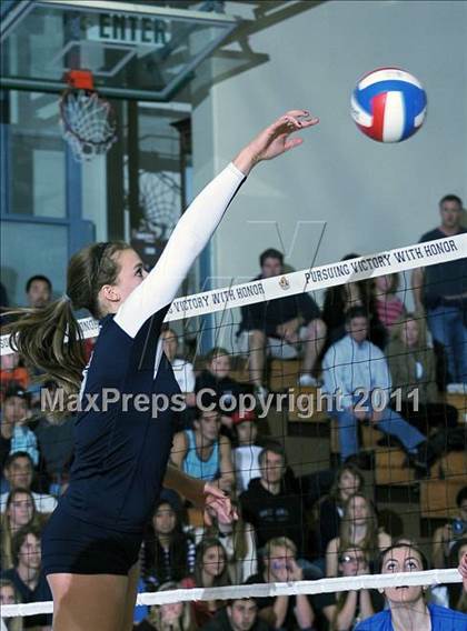 Thumbnail 2 in La Costa Canyon vs. Presentation (CIF State D2 Final) photogallery.