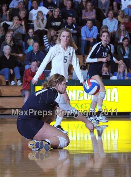 Thumbnail 1 in La Costa Canyon vs. Presentation (CIF State D2 Final) photogallery.