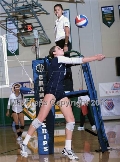 Thumbnail 2 in La Costa Canyon vs. Presentation (CIF State D2 Final) photogallery.