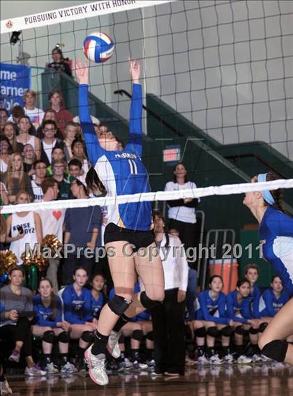 Thumbnail 2 in La Costa Canyon vs. Presentation (CIF State D2 Final) photogallery.