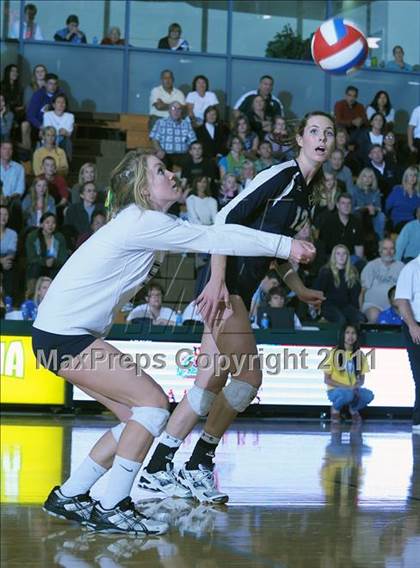 Thumbnail 3 in La Costa Canyon vs. Presentation (CIF State D2 Final) photogallery.
