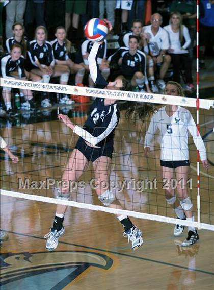 Thumbnail 3 in La Costa Canyon vs. Presentation (CIF State D2 Final) photogallery.