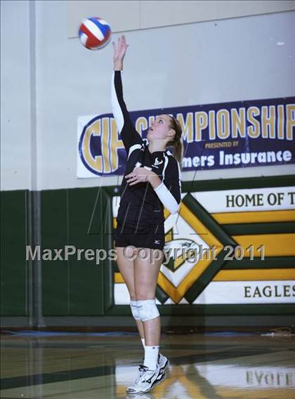 Thumbnail 2 in La Costa Canyon vs. Presentation (CIF State D2 Final) photogallery.