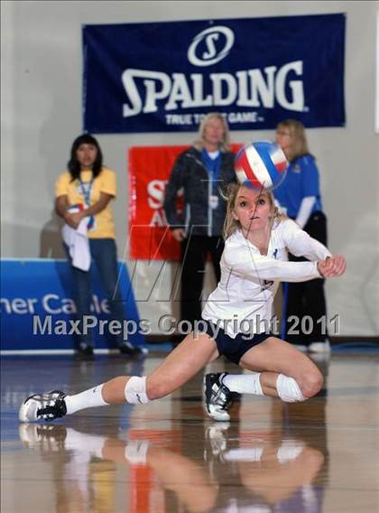 Thumbnail 3 in La Costa Canyon vs. Presentation (CIF State D2 Final) photogallery.