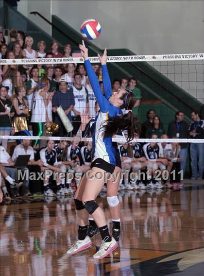 Thumbnail 3 in La Costa Canyon vs. Presentation (CIF State D2 Final) photogallery.