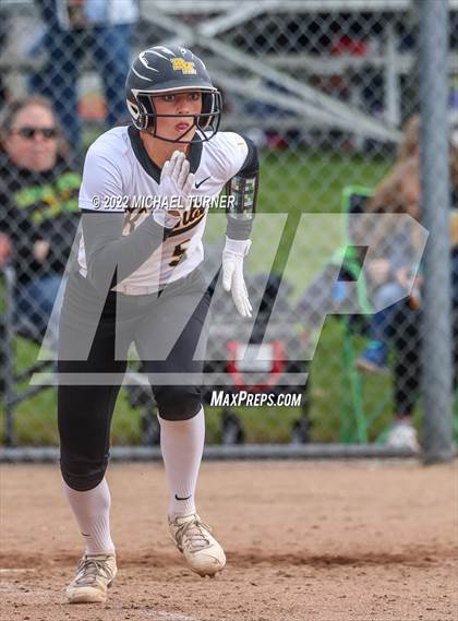 Thumbnail 1 in Lakeland vs Bishop Kelly (IHSAA 4A State Tournament) photogallery.