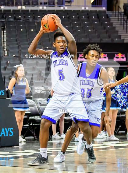 Thumbnail 1 in Scholars Academy vs Tilden (Playbook Games at Barclays Center) photogallery.