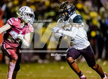 Thumbnail 3 in University Lab vs. Dunham (LHSAA Divison III Select Semifinal) photogallery.