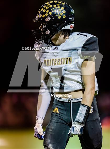 Thumbnail 1 in University Lab vs. Dunham (LHSAA Divison III Select Semifinal) photogallery.