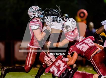Thumbnail 3 in University Lab vs. Dunham (LHSAA Divison III Select Semifinal) photogallery.